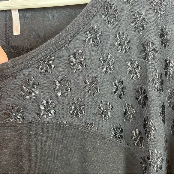 FREE PEOPLE Boho Flower Knit Tri-cot Black Oversized Flowy Tunic Top XS  (to XL) - Picture 10 of 13